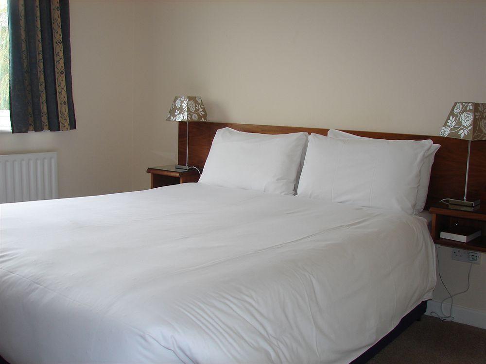 City Lodge Salisbury Bagian luar foto