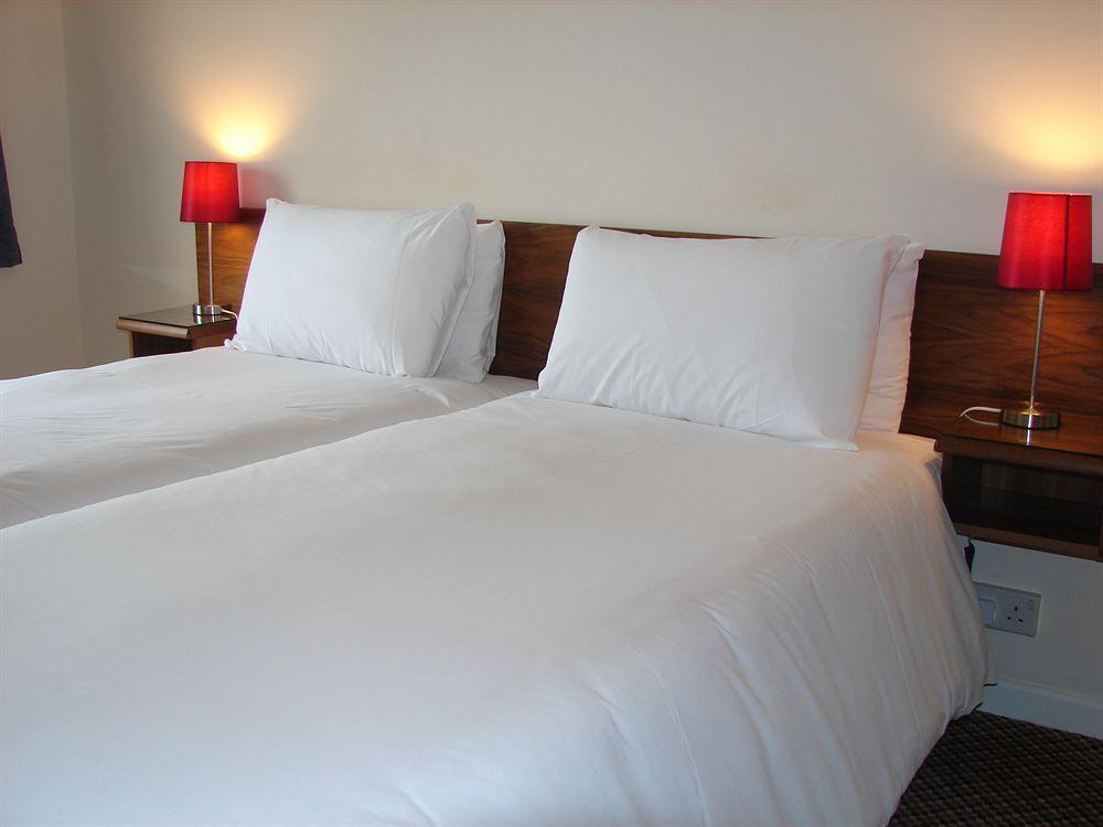 City Lodge Salisbury Bagian luar foto